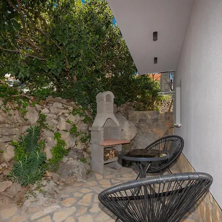House Marijana بيت للعطل *